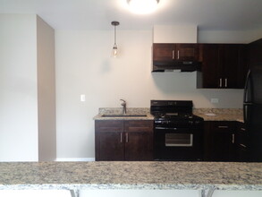 7501 SW Hwy in Worth, IL - Building Photo - Building Photo