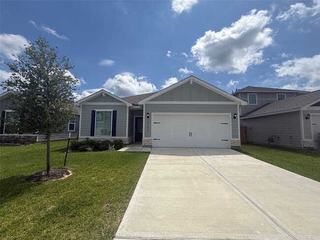 property at 10403 Red Cardinal Dr