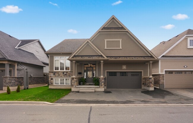 17 Lockside Dr in Peterborough, ON - Building Photo - Building Photo