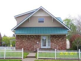 717 W Walton Ave in Spokane, WA - Building Photo