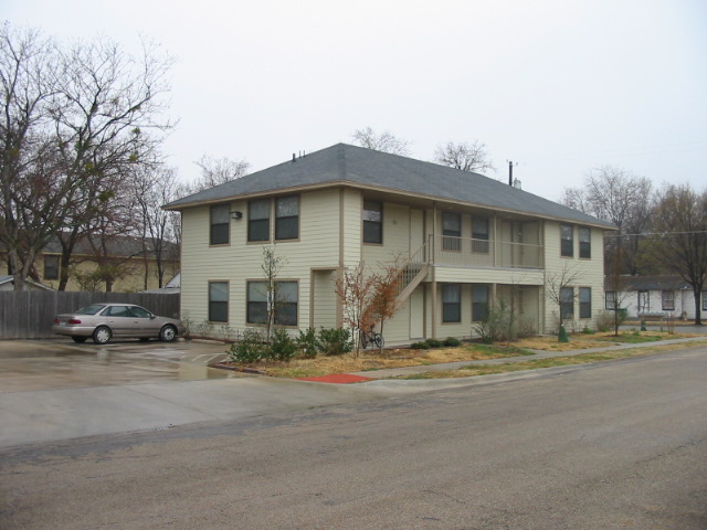 Rosebud Apartments in Denton, TX - Building Photo