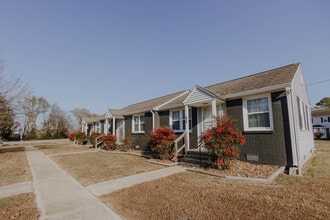 Forrest Park Apartments in Tullahoma, TN - Building Photo - Building Photo