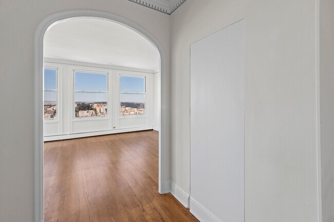 1250 Jones St in San Francisco, CA - Building Photo - Building Photo