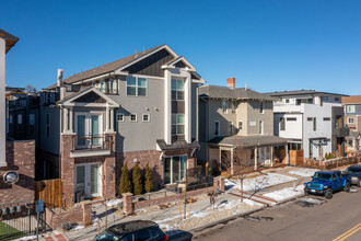 Nevada at Main Townhomes in Littleton, CO - Building Photo - Building Photo