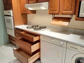 1565 Quaker Ln in Prospect Heights, IL - Building Photo - Building Photo