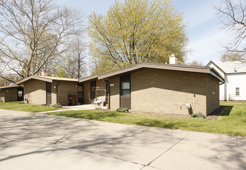 5414-5430 S Wayne Rd in Wayne, MI - Building Photo