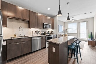 6107 E Riverside Dr, Unit FL2-ID1462768P in Austin, TX - Building Photo - Building Photo