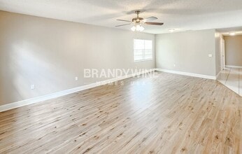 2606 32nd Village Ave in Tampa, FL - Building Photo - Building Photo