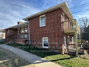 1114 E Myrtle St in Pleasant Hill, MO - Building Photo - Building Photo