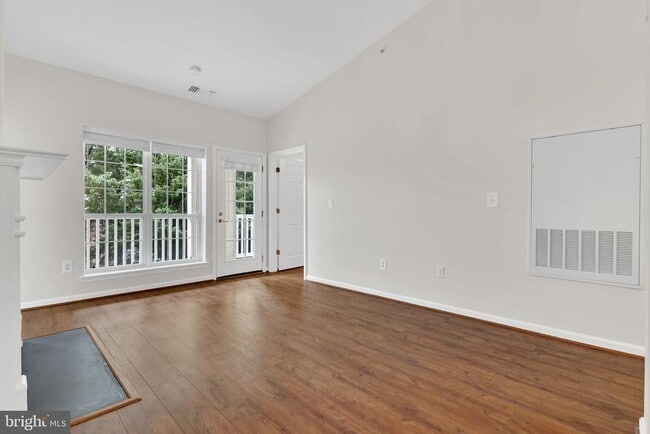 property at 4560 Strutfield Ln