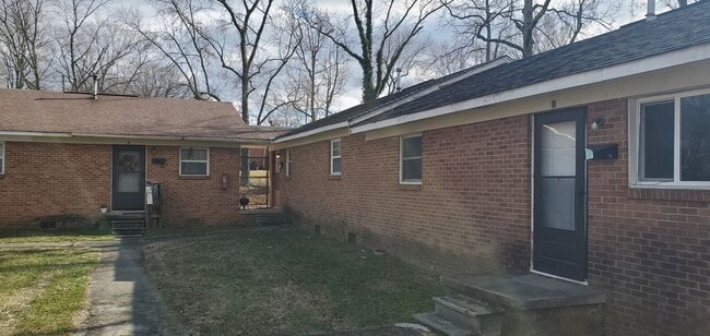 701 Pine St in Greensboro, NC - Building Photo - Building Photo