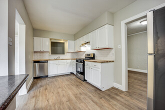 1426 N 40th St in Fort Smith, AR - Foto de edificio - Building Photo