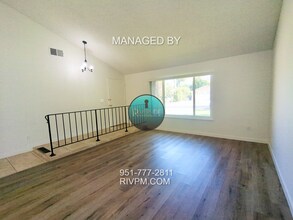 270 W Campus View Dr in Riverside, CA - Building Photo - Building Photo