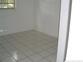 9760 SW 184th St-Unit -10D in Cutler Bay, FL - Building Photo - Building Photo
