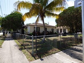 522 N 19th Ave in Hollywood, FL - Building Photo - Building Photo