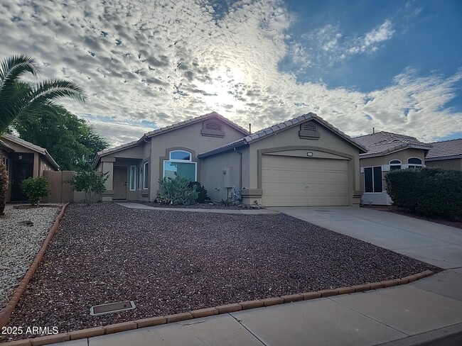 property at 2533 N Silverado