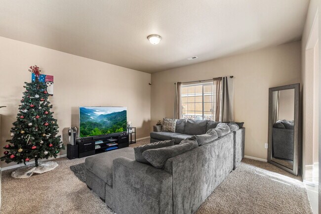 7643 Sand Lake Heights in Colorado Springs, CO - Building Photo - Building Photo