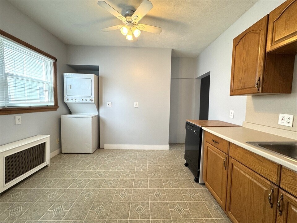 28 Frederick Ave in Medford, MA - Building Photo