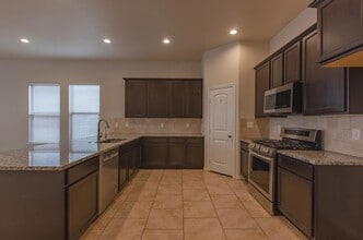 6706 Yellow Rose Ct in Midland, TX - Building Photo - Building Photo