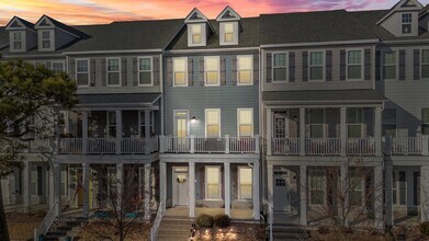 4110 Pleasant Ave in Norfolk, VA - Foto de edificio - Building Photo