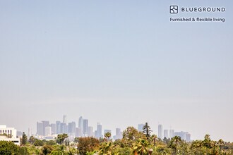 5100 Wilshire Blvd, Unit FL4-ID476 in Los Angeles, CA - Building Photo - Building Photo