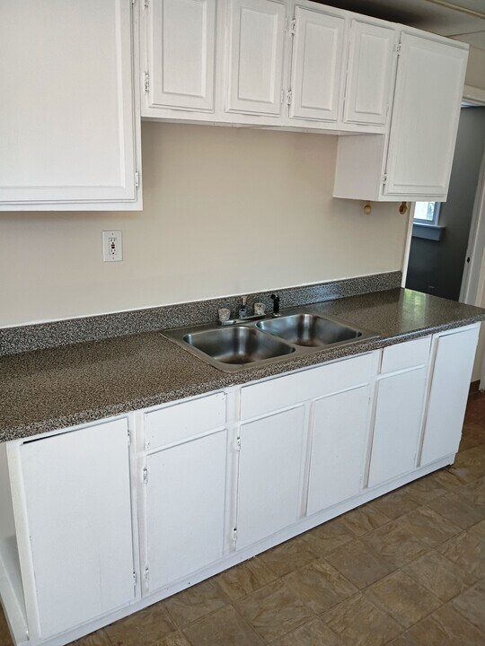 457 Plymouth Ave in Buffalo, NY - Building Photo