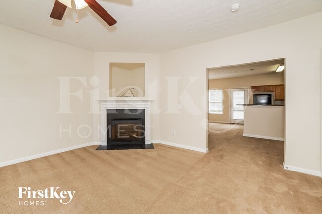 2376 Bigwood Trail in College Park, GA - Foto de edificio - Building Photo