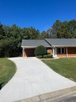 13 Oakcrest Trail NE in Rome, GA - Building Photo