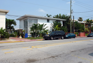 8430 Byron Ave in Miami Beach, FL - Building Photo - Building Photo