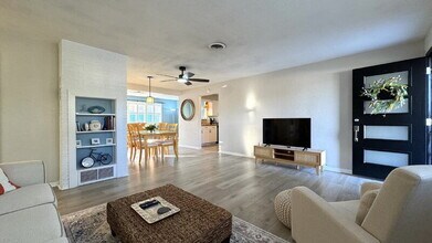 1121 Clearwater Rd in Daytona Beach, FL - Building Photo - Building Photo