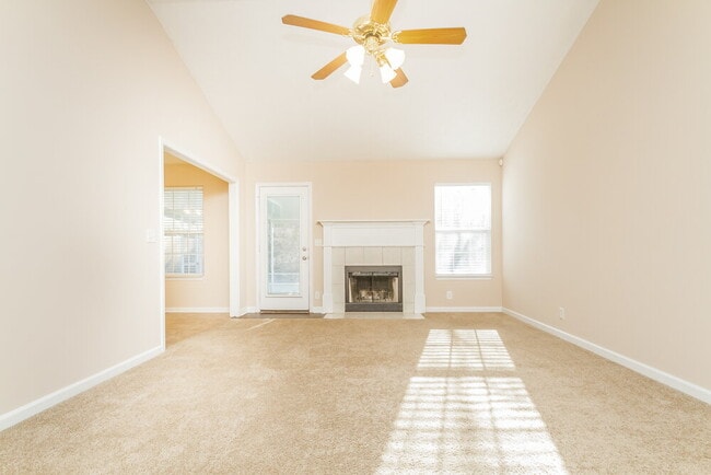 1318 Eastwoods Dr in Murfreesboro, TN - Building Photo - Building Photo