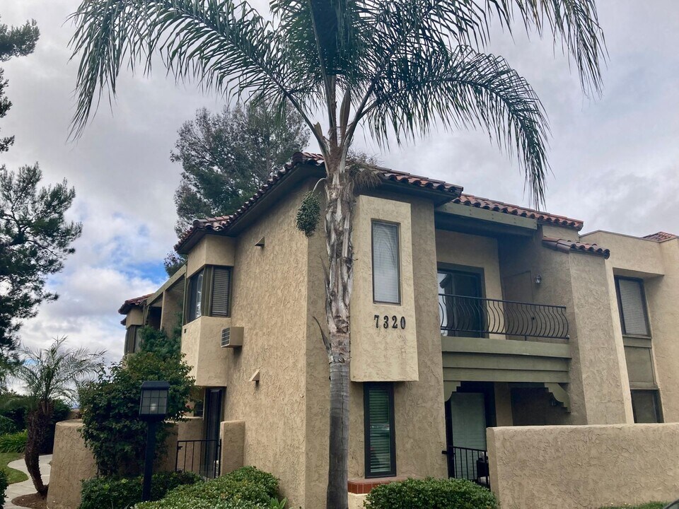 7320 Park Ridge Blvd in San Diego, CA - Building Photo