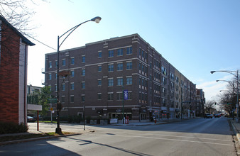 1855-1923 W Diversey Pky in Chicago, IL - Building Photo - Building Photo