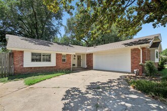 1428 Aladdin St in Norman, OK - Building Photo - Building Photo
