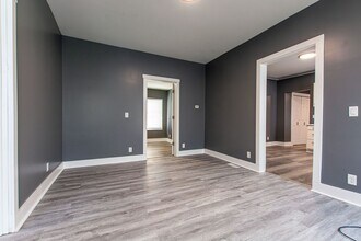 2523 Ames Ave in Omaha, NE - Building Photo - Building Photo