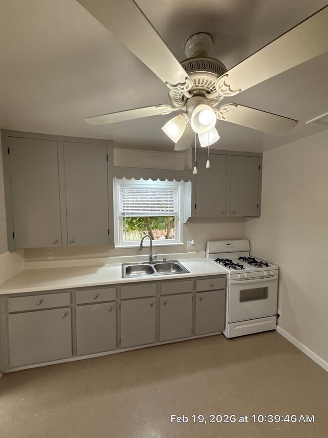 946 E Nocta St in Ontario, CA - Building Photo - Building Photo