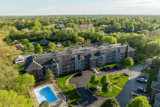 Park Edge Condominiums in Peoria, IL - Building Photo - Building Photo