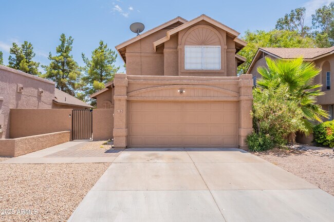 property at 1121 W Manor St