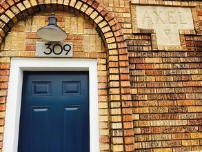 309 Hutcheson St-Unit -1 in Houston, TX - Building Photo - Building Photo