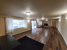 1212 S 101st St in Burien, WA - Building Photo