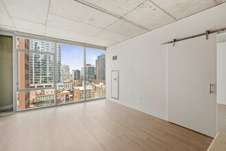 435 N Franklin St in Chicago, IL - Building Photo - Building Photo