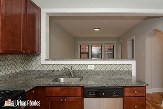 4415 N Wolcott Ave, Unit A05C in Chicago, IL - Building Photo - Building Photo