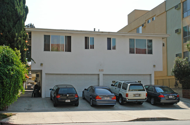 532 N Croft Ave in Los Angeles, CA - Building Photo - Building Photo