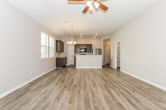 15153 Meadow Glen S in Cut And Shoot, TX - Building Photo - Building Photo