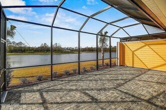 8572 Margaritaville Blvd in Panama City Beach, FL - Foto de edificio - Building Photo