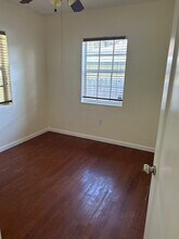 327 NW 59th Terrace in Miami, FL - Building Photo - Building Photo