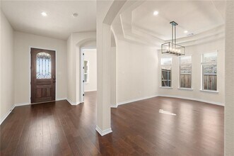 321 Rieti Pkwy in Liberty Hill, TX - Building Photo - Building Photo