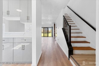 467 Andover Pl in East Brunswick, NJ - Building Photo - Building Photo