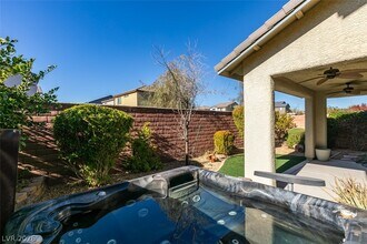 10465 Saddle Mountain St in Las Vegas, NV - Building Photo - Building Photo