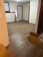 1806 Bush St, Unit 1808 half in Red Wing, MN - Building Photo - Building Photo